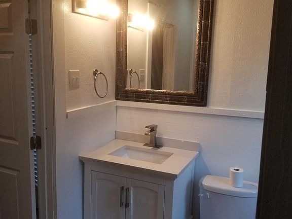 4th image of 2556 Peak St