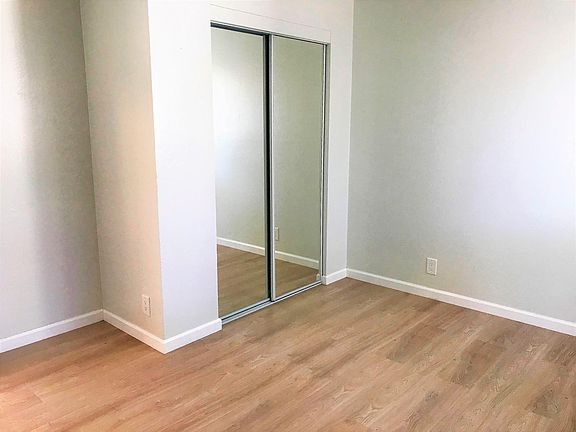 5th image of 23355 Jorgensen Ln