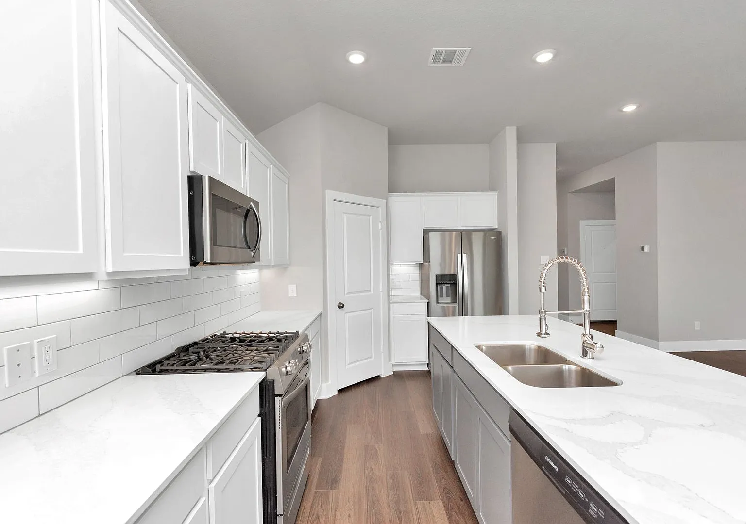 The Linden Modern Comfort Meets Resort-Style Living — Photo 3