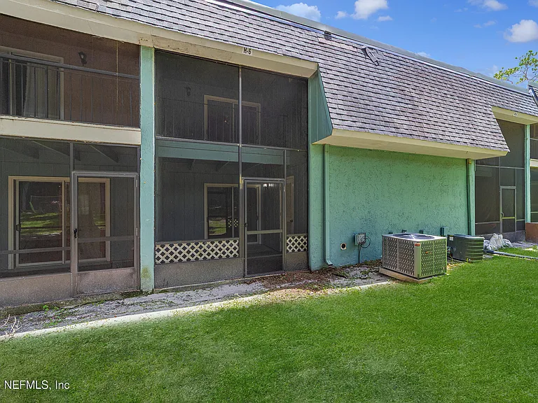 501 SW 75th St #H6 — Photo 21