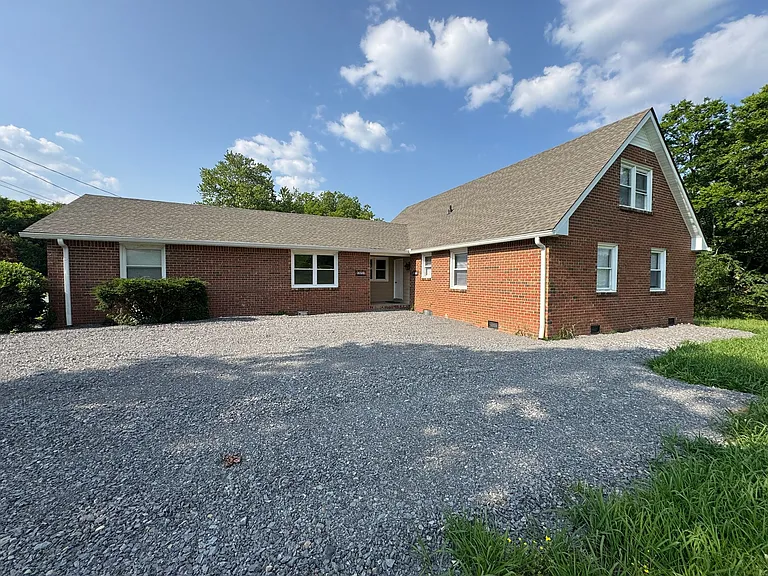 6879 Lebanon Pike — Photo 1