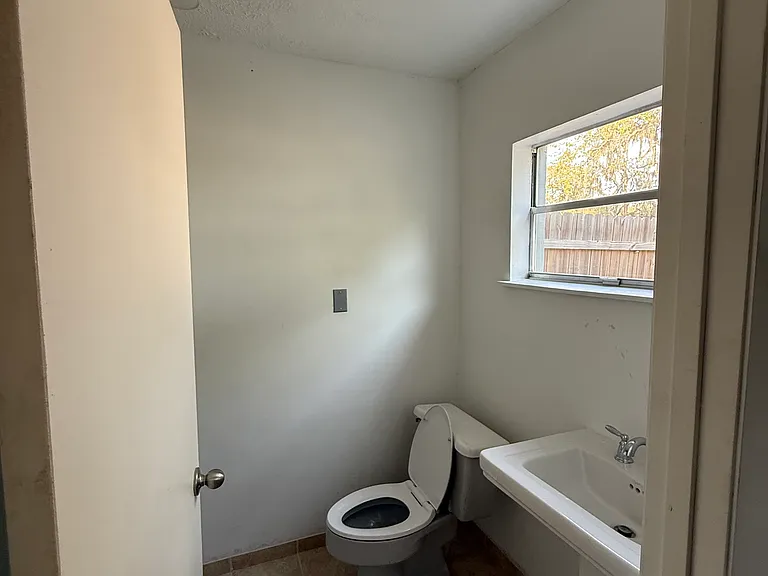 5074 Mapletree Ln — Photo 4