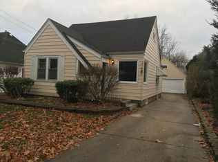 743 Schomer Ave, Aurora, IL 60505