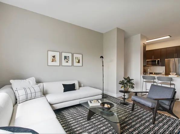 152-11 89th Avenue image 2 of 10