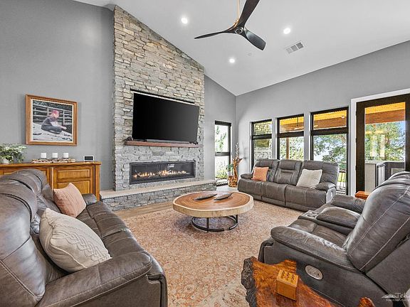 5th image of 27300 Stirrup Way