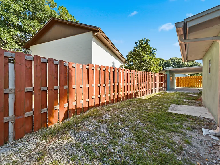365 Blue Heron Rd — Photo 25