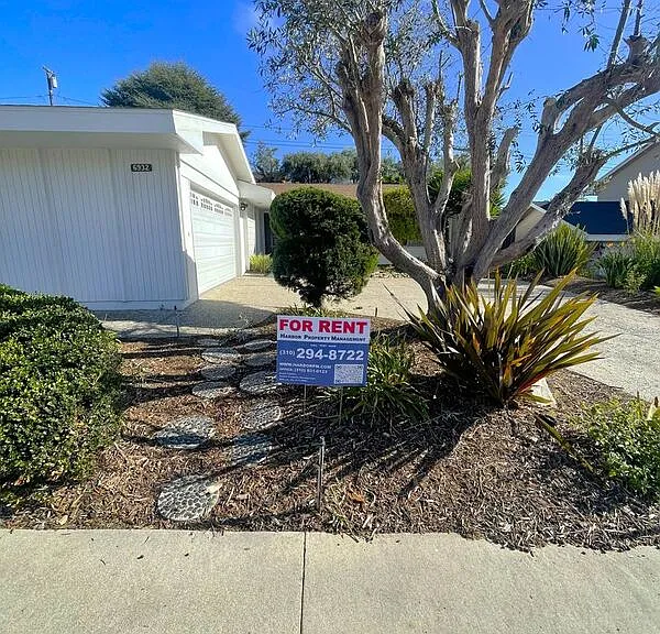 6932 Willowtree Dr — Photo 2