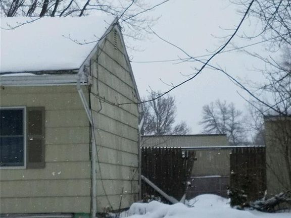 4th image of 210 Kies Dr