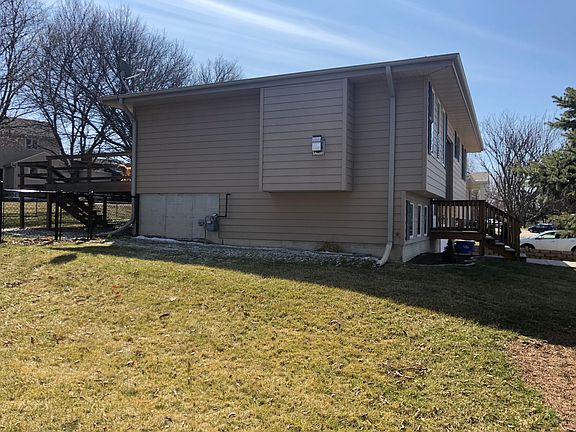 2nd image of 860 Saint Johns Ct