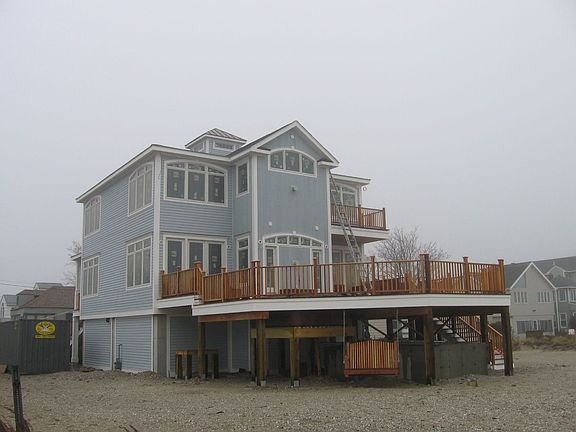 Under construction - beachside - www.GrewDesign.com