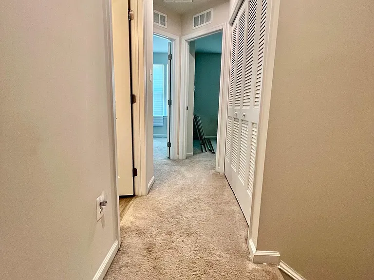 105 Caswell Dr — Photo 24