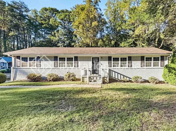 3782 Lake Dr SE, Smyrna, GA 30082