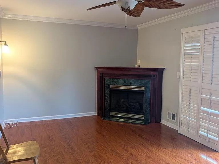 44 W Constitution Dr — Photo 5