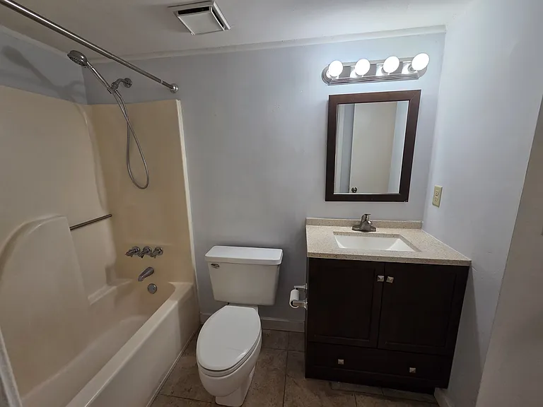 6400 Long St #4 — Photo 8