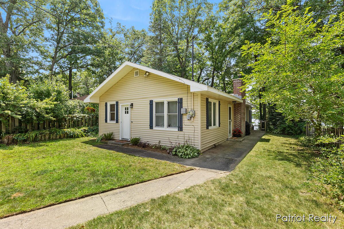 5616 El Camino Dr, Newaygo, MI 49337 Zillow