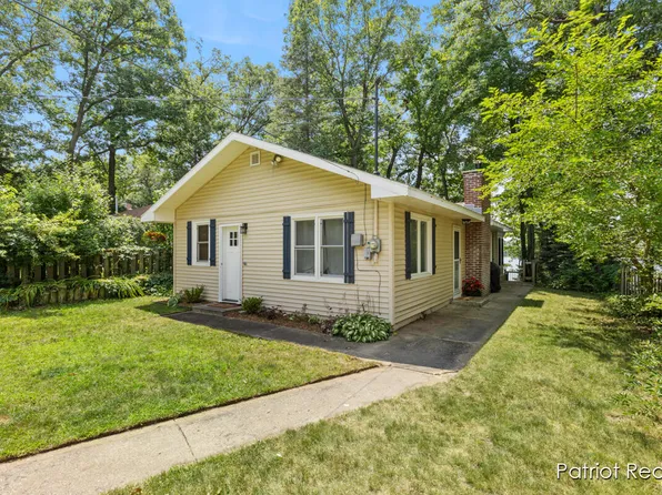 5616 El Camino Dr, Newaygo, MI 49337