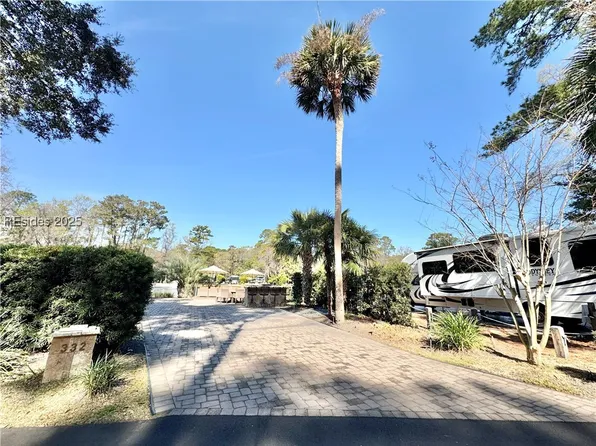 133 Arrow Rd #332, Hilton Head Island, SC 29928