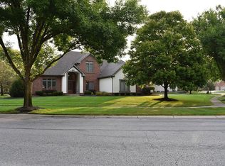 3992 Brockton Manor South Dr, Greenwood, IN 46143