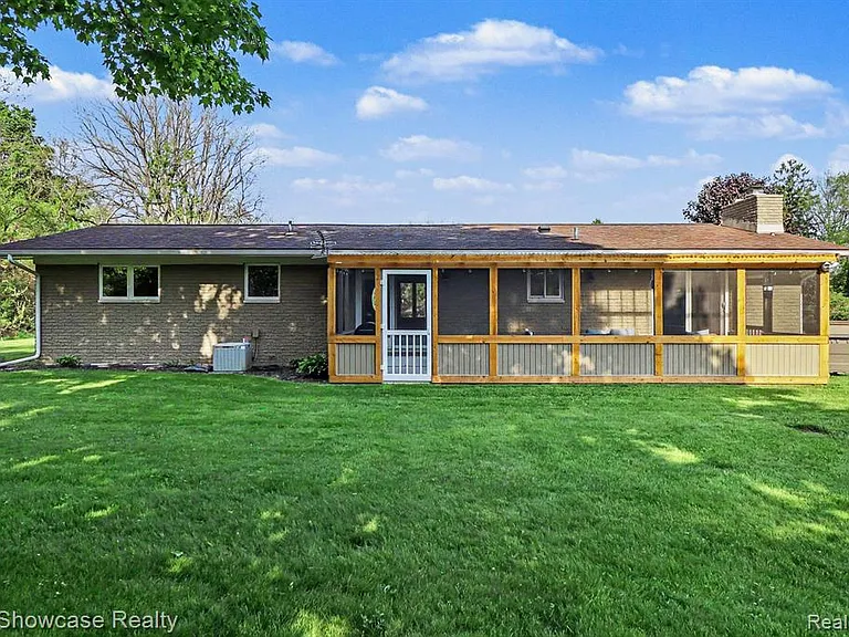 2572 Ridge Rd — Photo 26