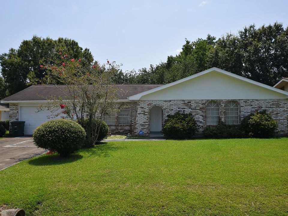 1st image of 1519 W Autumnwood Ln