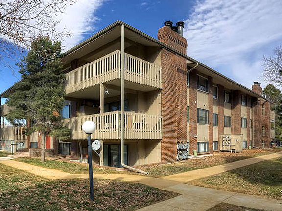 2nd image of 600 Manhattan Dr #6D
