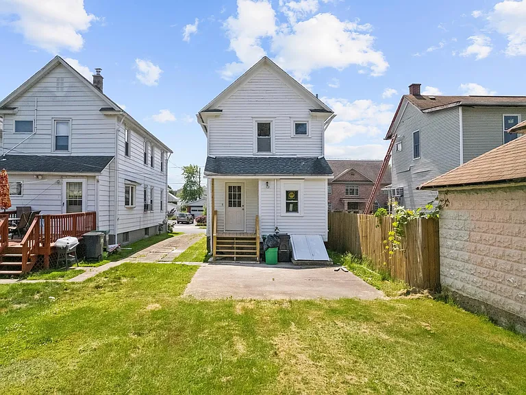 509 Miller St — Photo 24