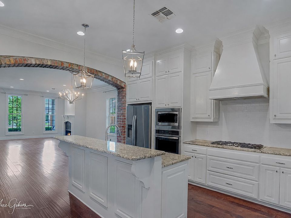 1st image of 3041 Newberry Ln