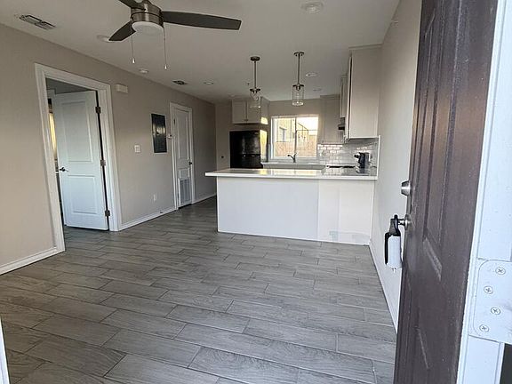 2nd image of 625 N Loop 499 #3