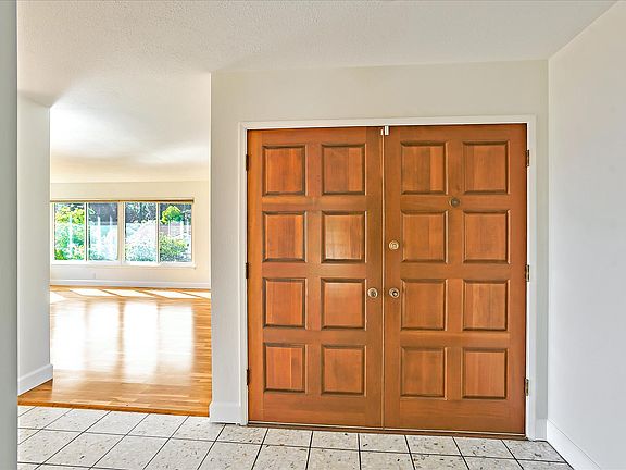 4th image of 2816 Trousdale Dr