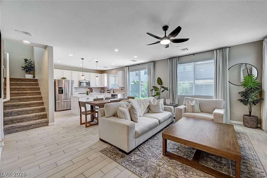 3 bed, 2.5 bath, 1846 sqft, $3,500 — Photo 4