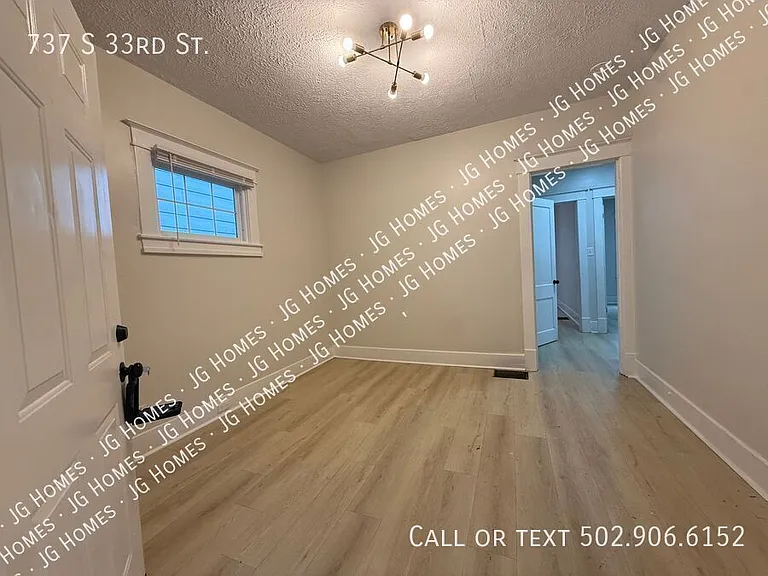 737 S 33rd St — Photo 9
