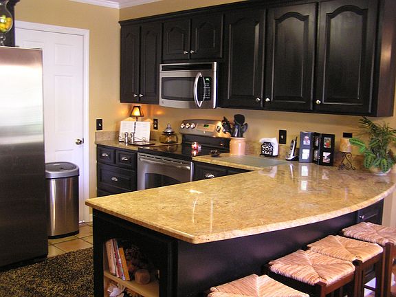 stainless appl, cera.tile