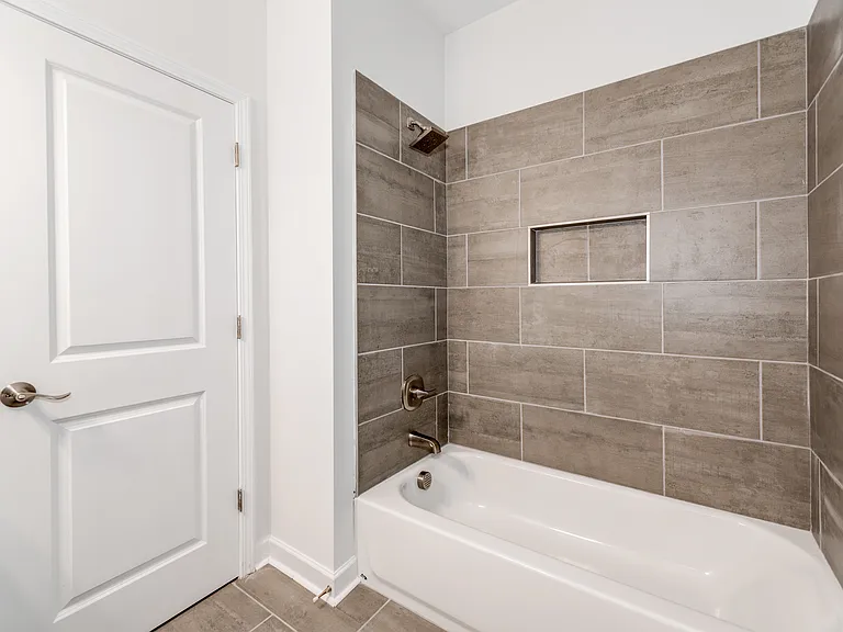 910 N Ransom St — Photo 17