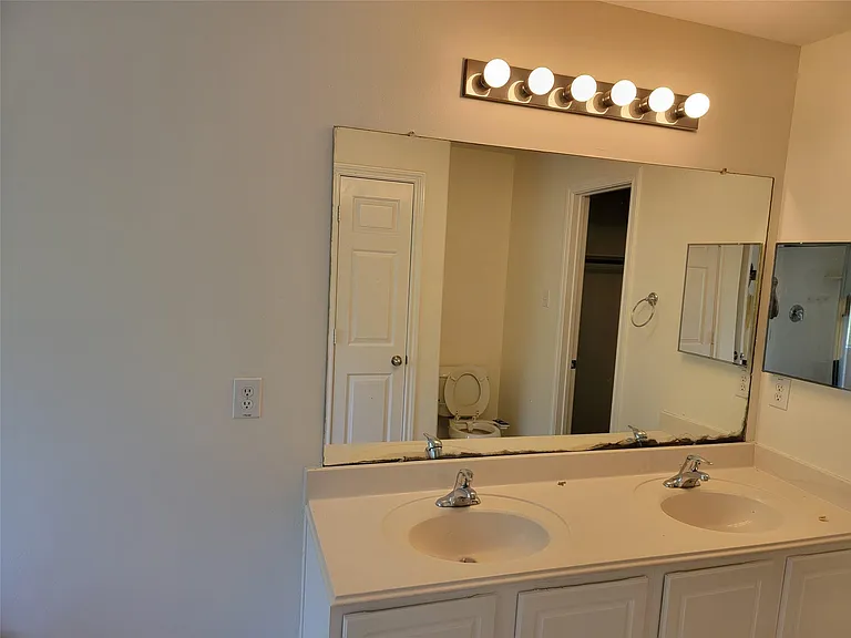 424 Folk Crest Ln — Photo 20