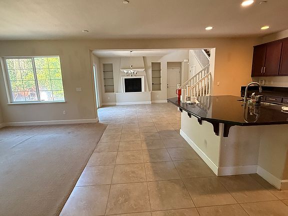 5th image of 617 N Santa Inez Dr