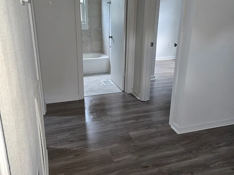 440 Shelby St — Photo 5