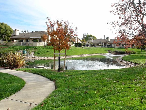 2nd image of 3121 Lake Trasimeno Dr
