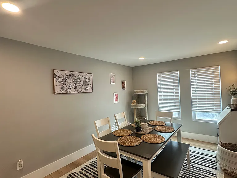 1804 W 45th St #2 — Photo 5