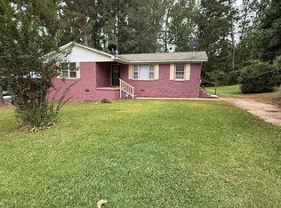 208 Bintage Rd, Greenwood, SC 29649