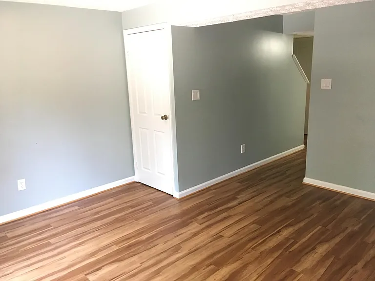 3rd bdr/den with new floor and current color
