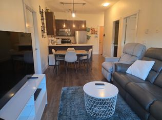 5288 Beresford St #101, Burnaby, BC V5J 1H9