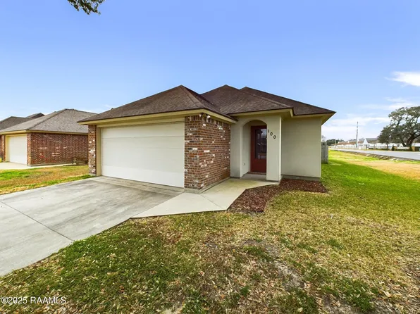 100 Sugarcreek Dr, Youngsville, LA 70592