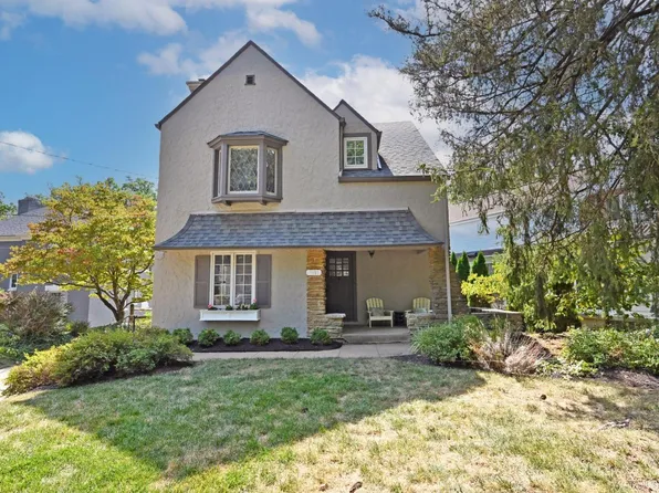 3733 Broadview Dr, Cincinnati, OH 45208