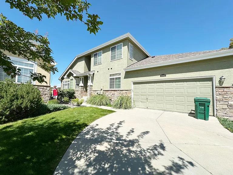 22351 E Plymouth Cir — Photo 2