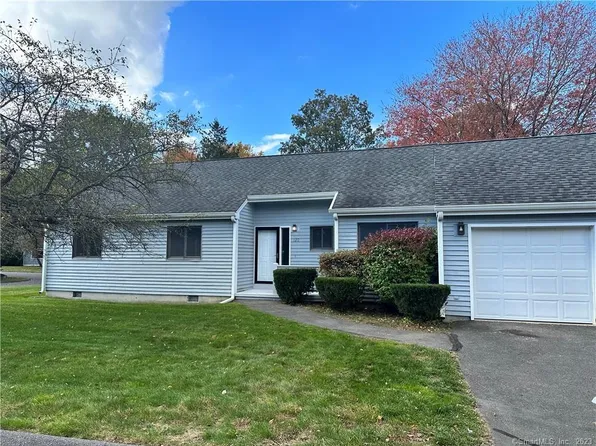 120 Cannon Ridge Drive #120, Watertown, CT 06795