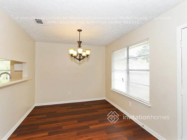 5826 Walnutgate Dr — Photo 10