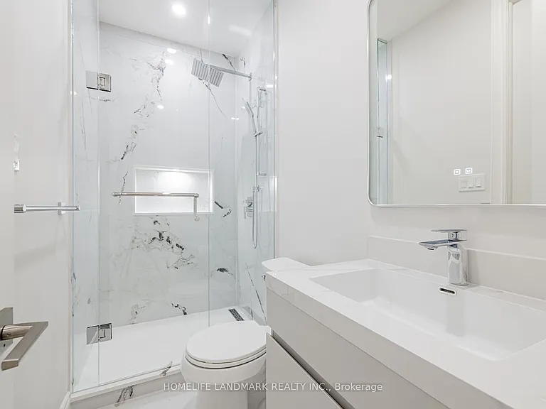 41 Arnold Cres #1 — Photo 24