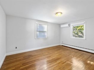 15 Hutchinson Rd, Lexington, MA 02421