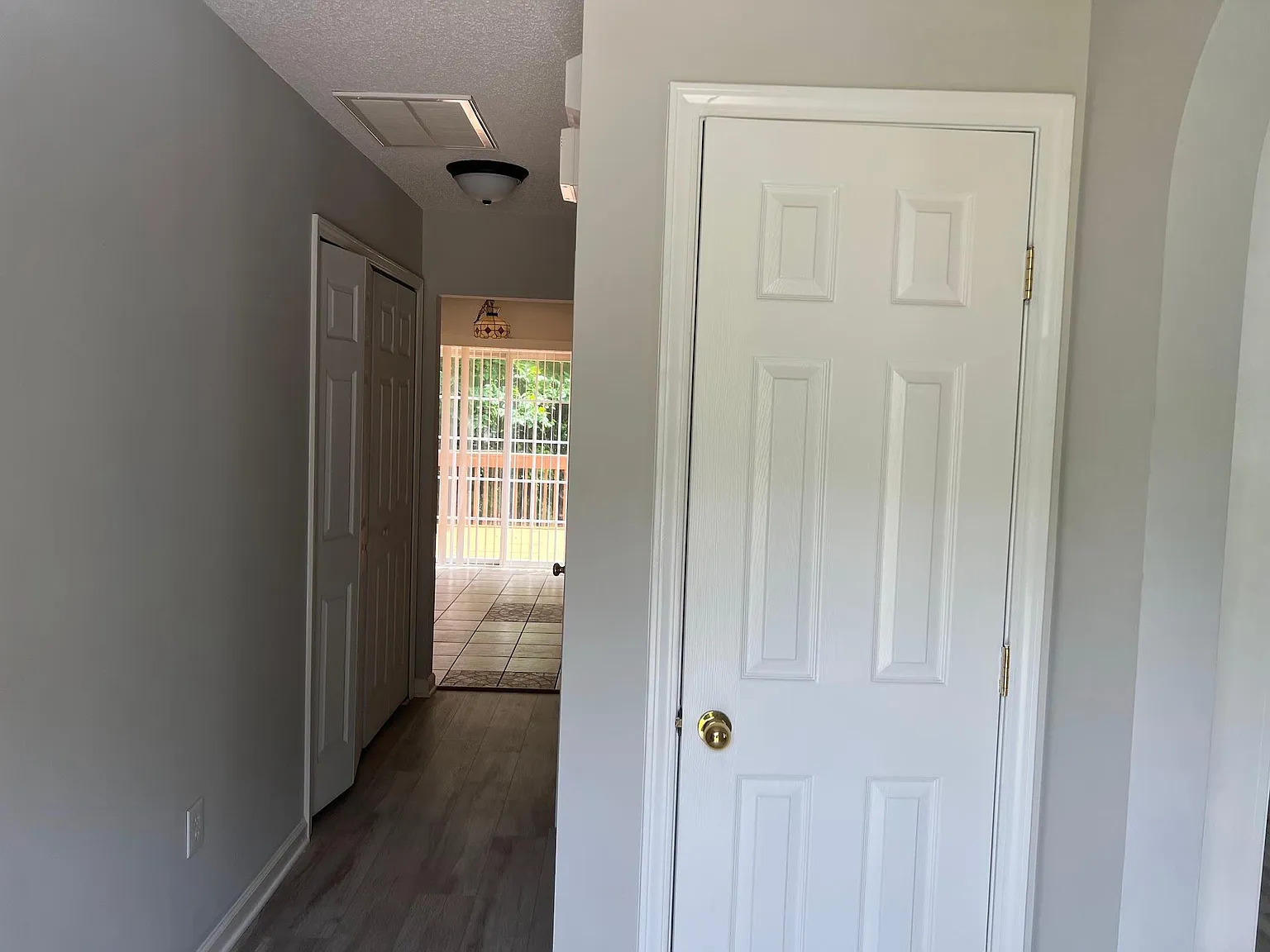 3 bed, 2.5 bath, 1552 sqft, $1,800 — Photo 3