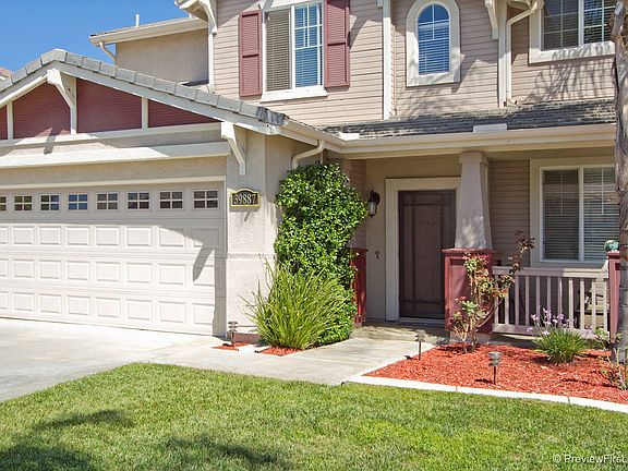 4th image of 39887 Hillsboro Cir